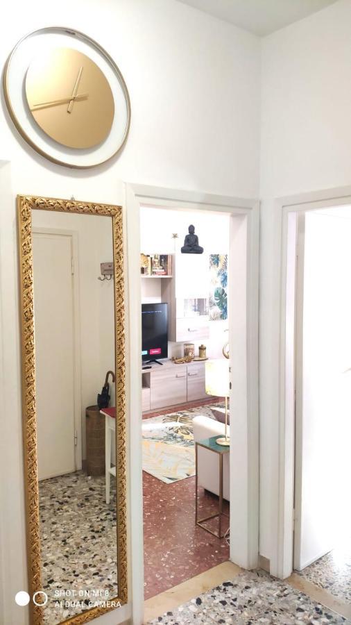 Apartment Boutique Con Tv Da 65 E 43