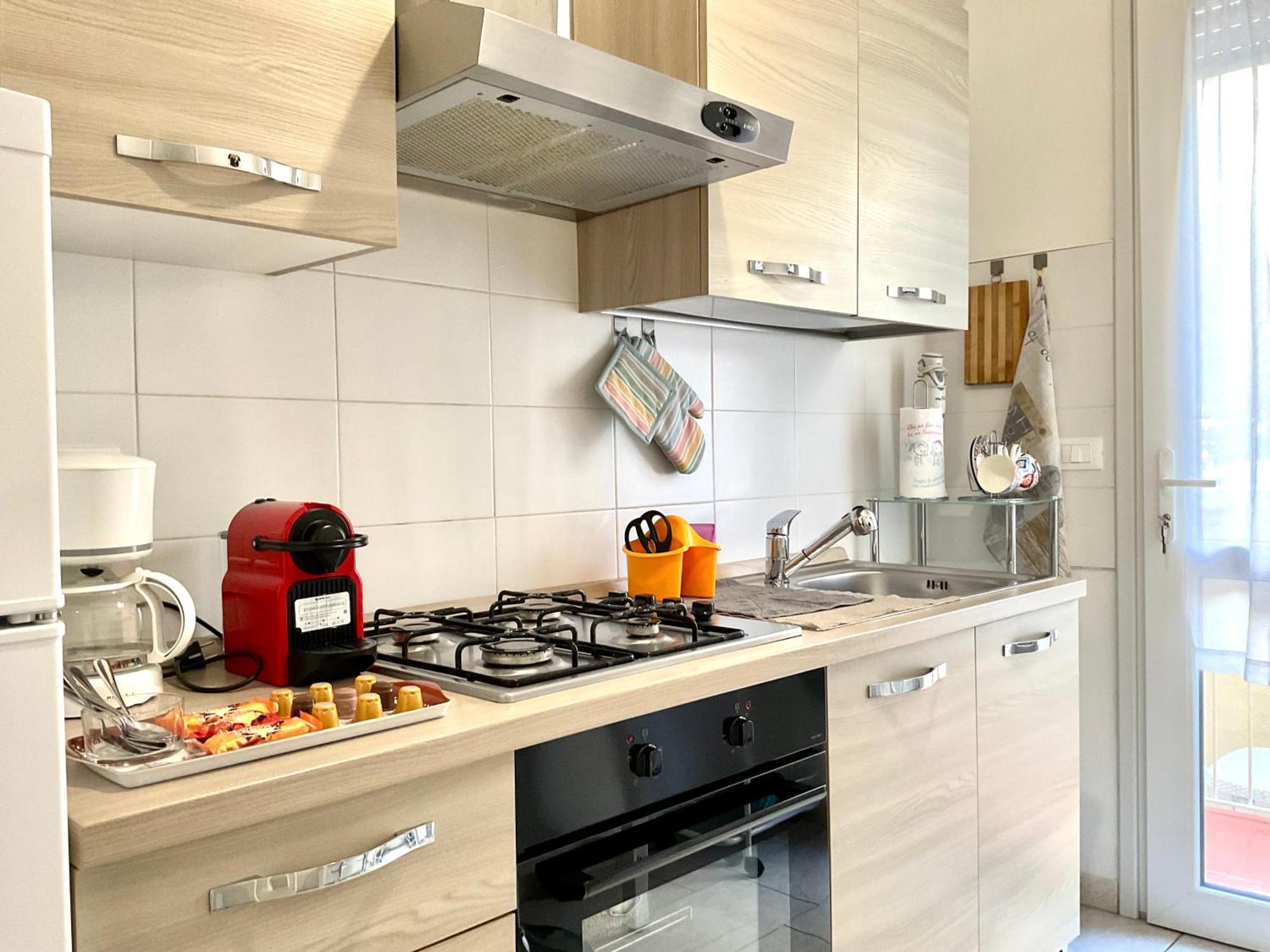 Boutique Con Tv Da 65 E 43