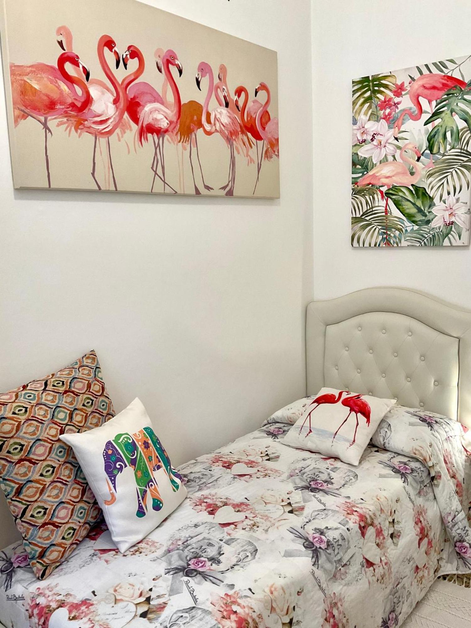 Apartment Boutique Con Tv Da 65 E 43 *